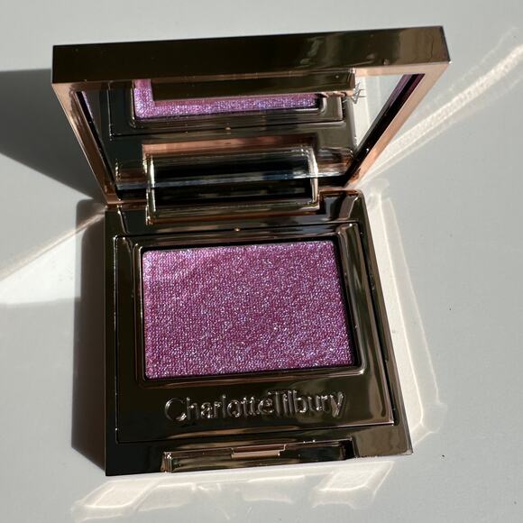 Charlotte Tilbury Hypnotizing Pop Shot Eyeshadow Pillow Ultra Violet New in Box - Picture 1 of 16